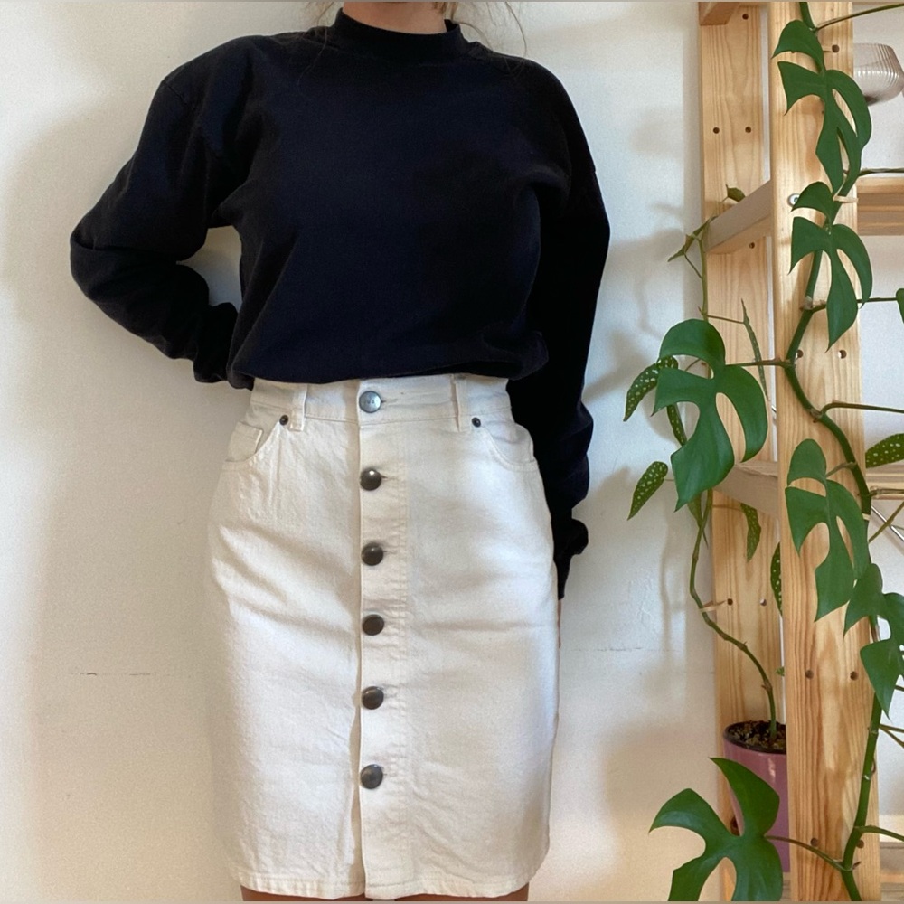 Just Female off-white button-down pencil skirt